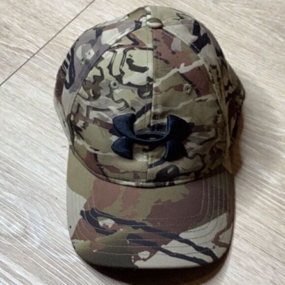 Under Armour Camouflage Brown Tan Adult Snapback Hat PreOwned - Picture 1 of 4